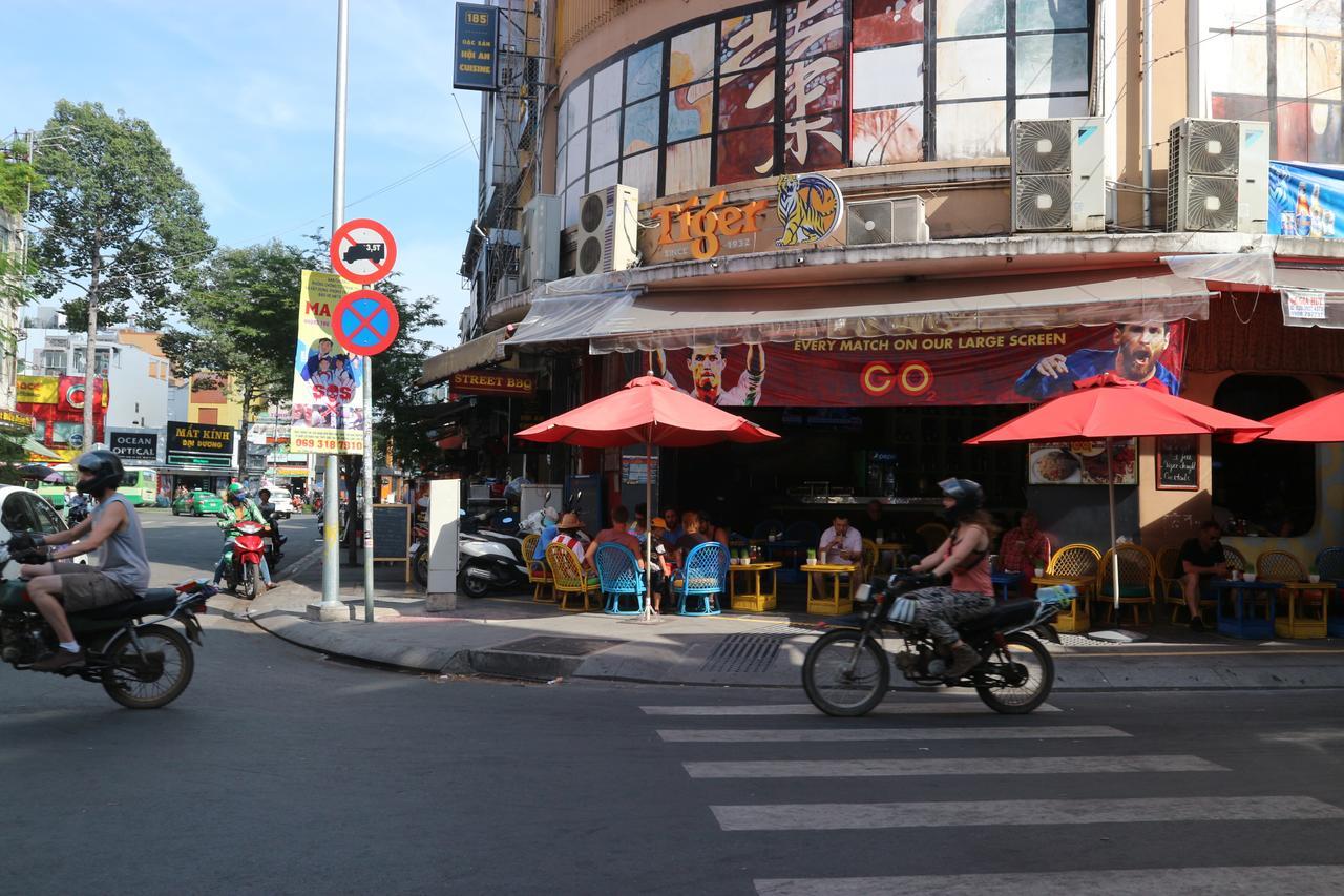 Long Hostel Ho Chi Minh City Exterior photo